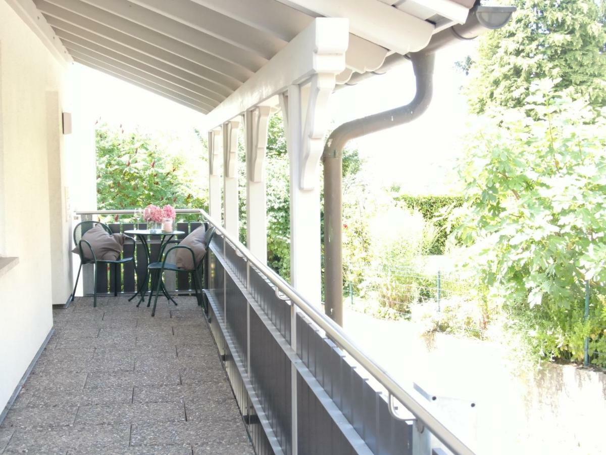 Ferienwohnungen Der Loewen Hagnau Esterno foto